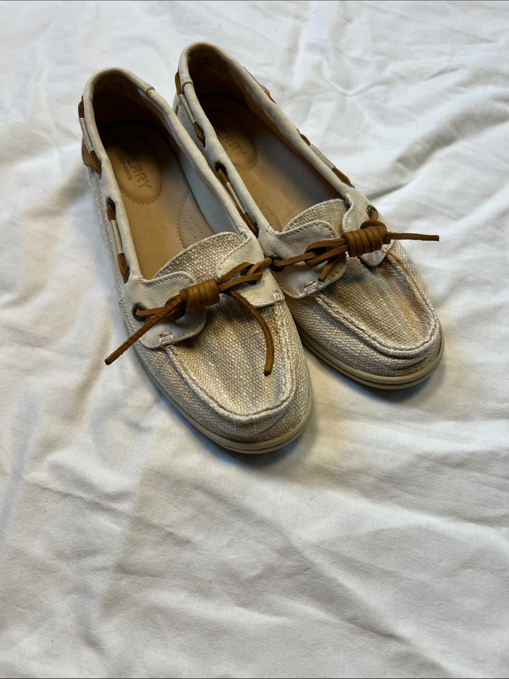 Sperry Women's Light Beige Canvas Moccasins with Brown Laces